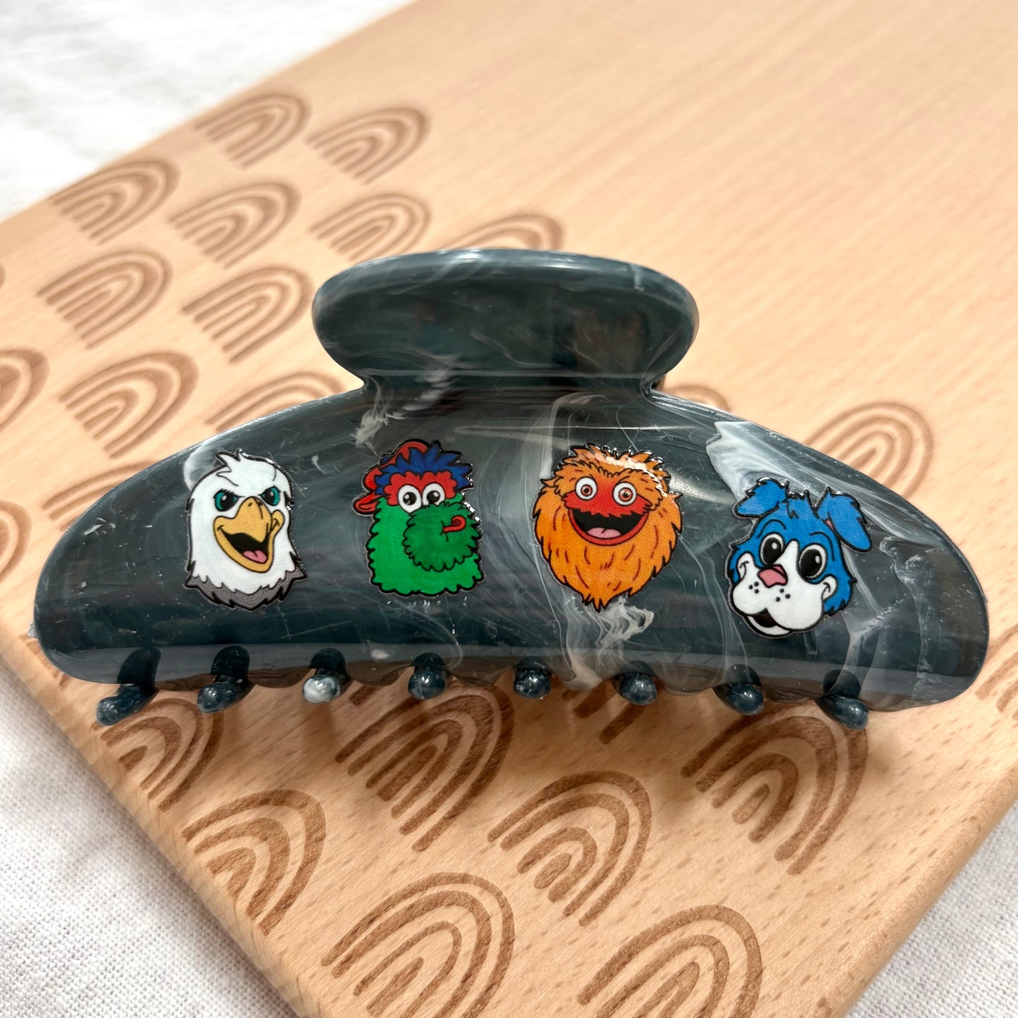 Mascots Claw Clip